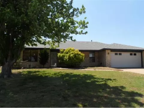 609 Taft, Altus, OK 73521 photo 1