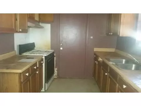1920 Dougherty, Clinton, OK 73601 photo 7