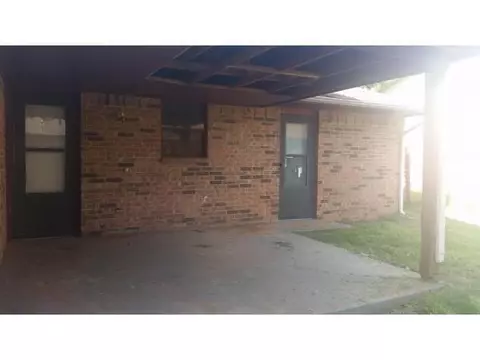 1920 Dougherty, Clinton, OK 73601 photo 3