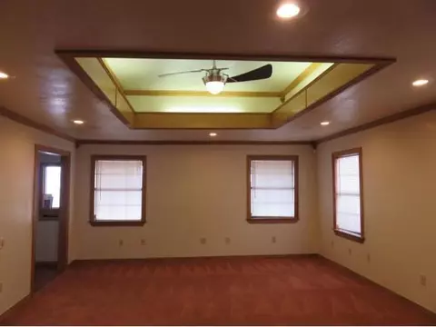321 N Spurgeon St, Altus, OK 73521 photo 4