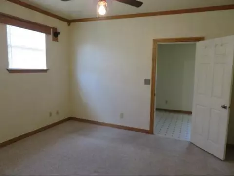 321 N Spurgeon St, Altus, OK 73521 photo 9