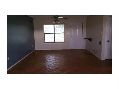 1023 W E Ave, Cache, OK 73527 photo 6