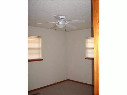 602 S S Pne, Crescent, OK 73028 photo 8