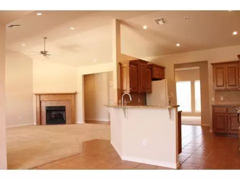 1821 White Tail Cir, Altus, OK 73521 photo 8