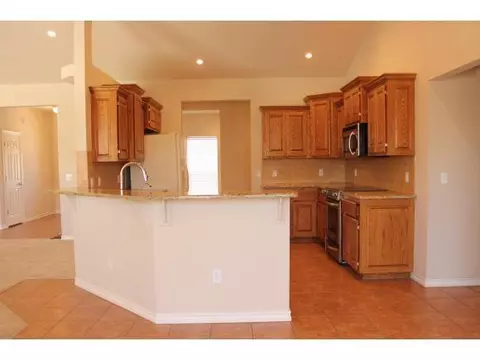 1821 White Tail Cir, Altus, OK 73521 photo 12