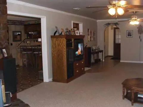 502 S 4th, Mcloud, OK 74851 photo 4