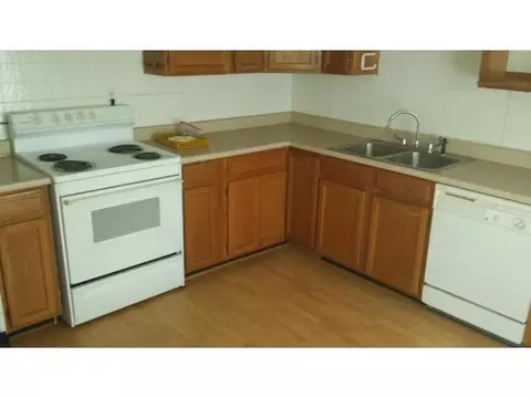 1032 E Liveoak, Altus, OK 73521 photo 2