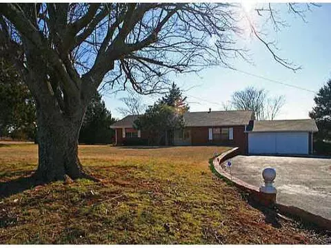 5802 E Robinson, Norman, OK 73026 photo 1