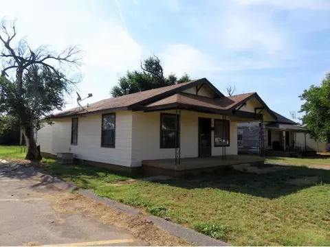 1016 N Forrest, Altus, OK 73521 photo 21