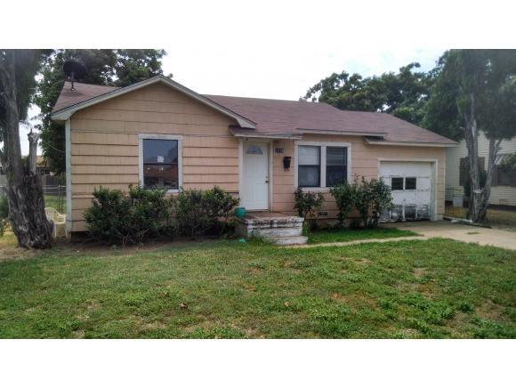 1014 Eula, Altus, OK 73521 photo 1