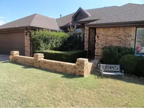 3012 Mallard, Altus, OK 73521 photo 2