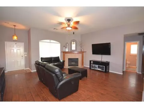 4012 Goshawk, Norman, OK 73072 photo 2