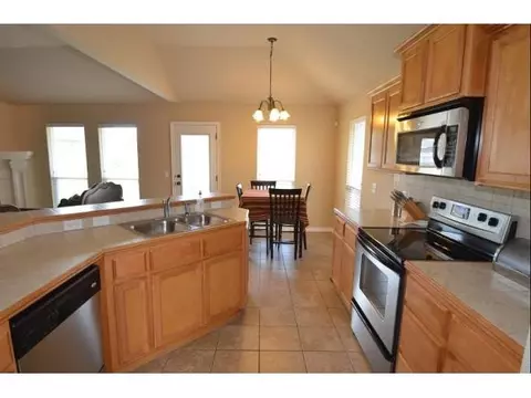 1100 Falco Concolor, Norman, OK 73072 photo 9