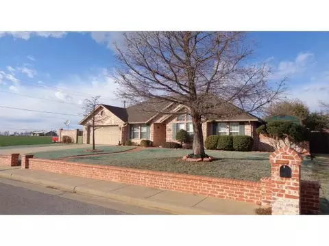217 N Quail Run, Altus, OK 73521 photo 2