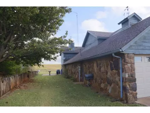 20615 E 990 Rd, Hammon, OK 73650 photo 4