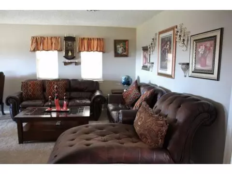 612 Libra St, Altus, OK 73521 photo 2