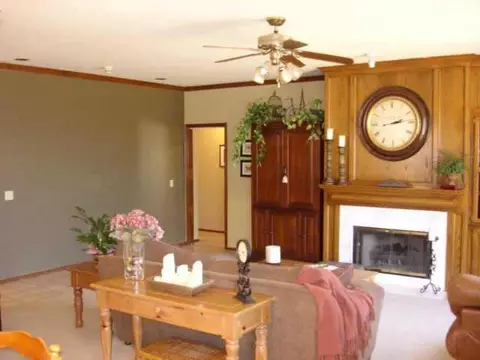 333 Whitman Ct, Edmond, OK 73003 photo 3