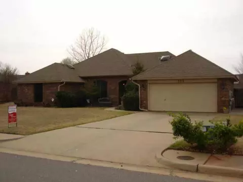 333 Whitman Ct, Edmond, OK 73003 photo 1