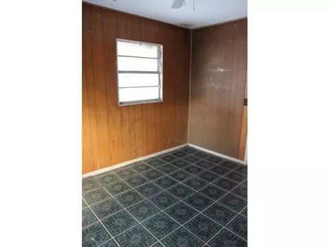 903 E Katy, Altus, OK 73521 photo 4