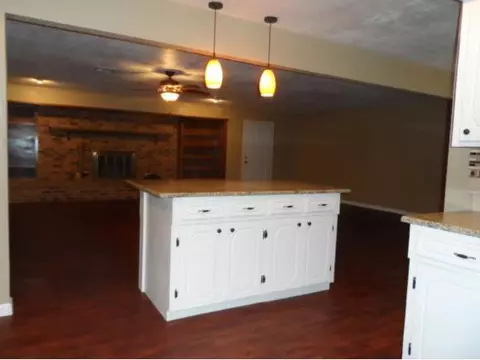 1701 Oxford, Altus, OK 73521 photo 8