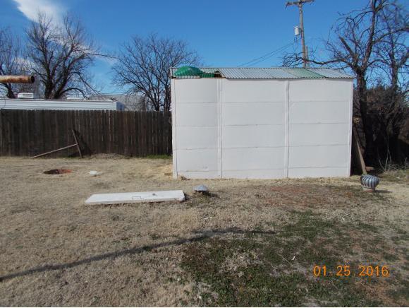 110 S 10th, Eldorado, OK 73537 photo 14
