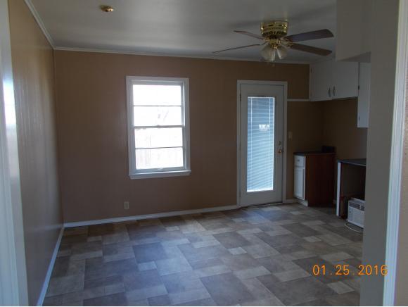 110 S 10th, Eldorado, OK 73537 photo 6