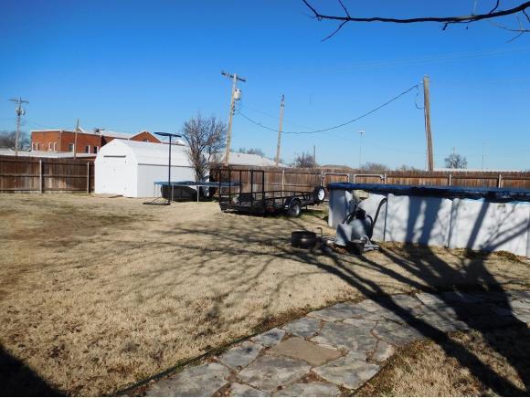 805 W C, Eldorado, OK 73537 photo 23