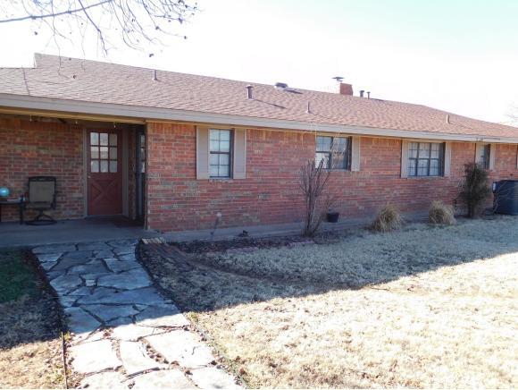 805 W C, Eldorado, OK 73537 photo 25