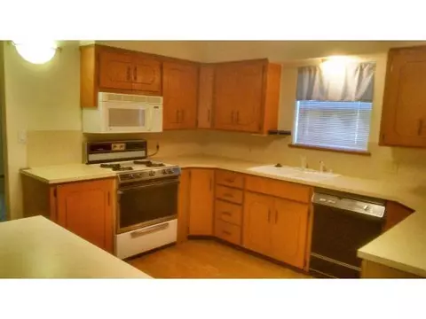 2041 Willard, Altus, OK 73521 photo 4