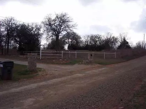 2625 E Simmons, Edmond, OK 73034 photo 1