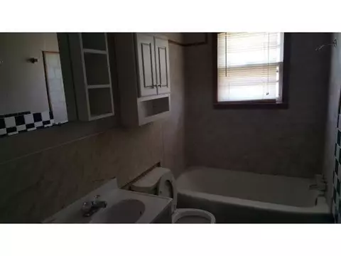 921 E Sutherland, Altus, OK 73521 photo 5