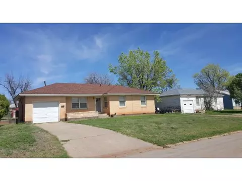 921 E Sutherland, Altus, OK 73521 photo 1