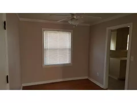 921 E Sutherland, Altus, OK 73521 photo 3