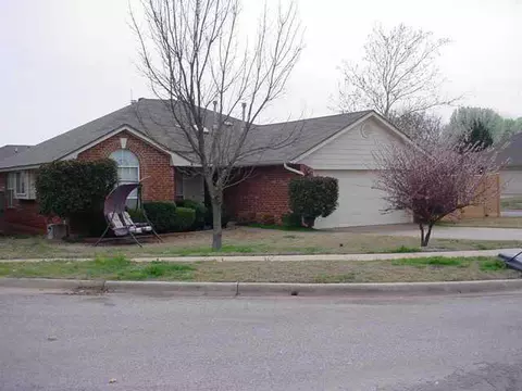2300 Paul Ct, Norman, OK 73071 photo 3