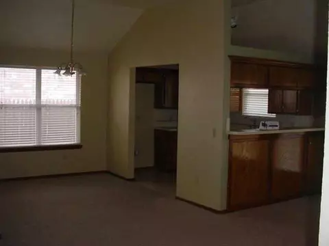 2300 Paul Ct, Norman, OK 73071 photo 5