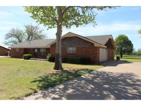 1304 Andy, Altus, OK 73521 photo 4