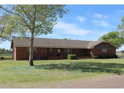 1304 Andy, Altus, OK 73521 photo 2