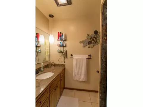 402 E Roh, Thomas, OK 73669 photo 12