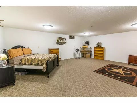 402 E Roh, Thomas, OK 73669 photo 17
