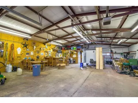 402 E Roh, Thomas, OK 73669 photo 27