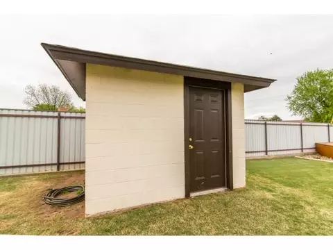 402 E Roh, Thomas, OK 73669 photo 24