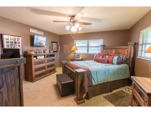 402 E Roh, Thomas, OK 73669 photo 10