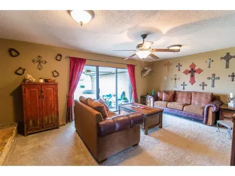 402 E Roh, Thomas, OK 73669 photo 6