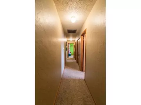 402 E Roh, Thomas, OK 73669 photo 13