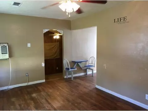 1125 E Sycamore, Altus, OK 73521 photo 2