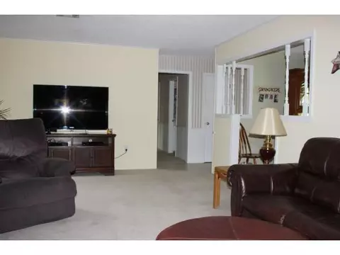 800 Windsor Dr, Altus, OK 73521 photo 4