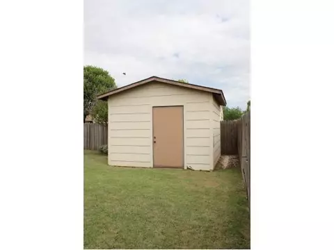 800 Windsor Dr, Altus, OK 73521 photo 21