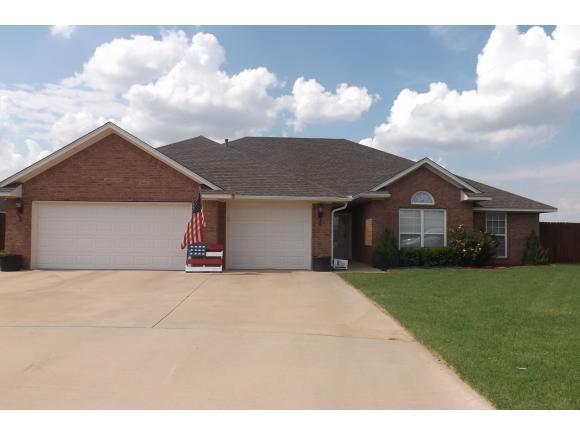 1825 Foxtail Cir, Altus, OK 73521 photo 4