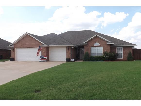 1825 Foxtail Cir, Altus, OK 73521 photo 3