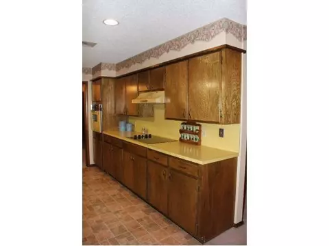 2500 Pawnee, Altus, OK 73521 photo 11